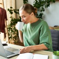 Free Website Builders vs. Paid Options: What's Best for Your Shop?