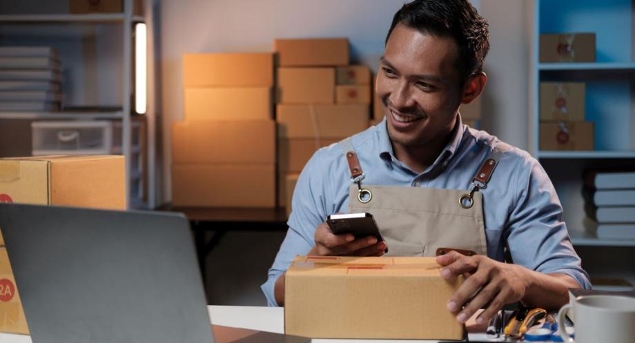 Mastering the Art of Selling Online with Social Media