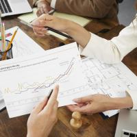 How to Use Social Media Tools to Enhance Customer Engagement