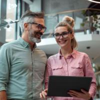Building a Strong Brand Identity: Using Social Media Tools Strategically