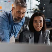 10 Creative Ways to Market Your Online Business with Social Media Tools