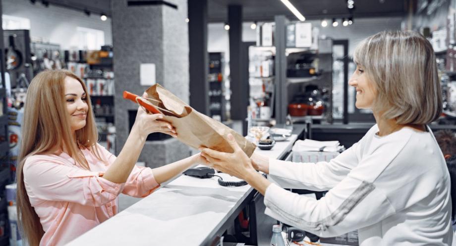 The Link Between Free Website Builders and Customer Retention