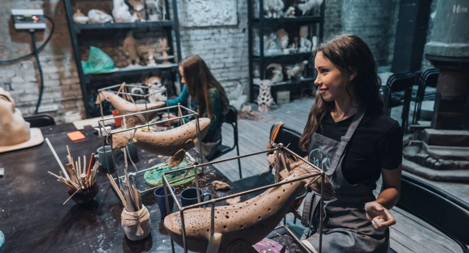 How to Leverage Social Media Tools to Build Customer Loyalty