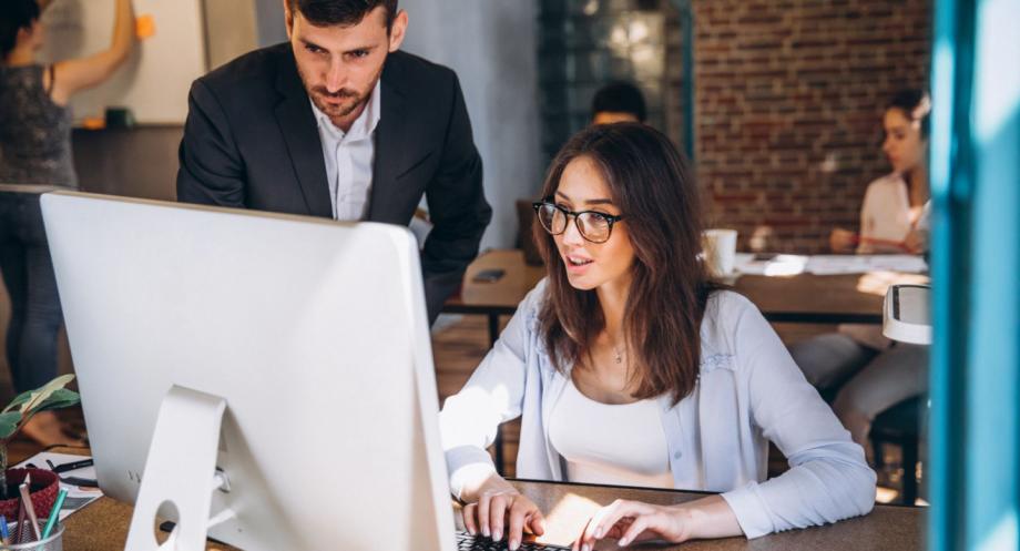 Choosing the Right eCommerce Platform: A Guide for Small Businesses