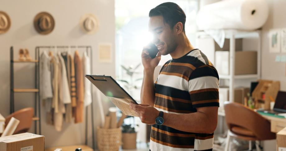Building Customer Loyalty through Social Media Tools in Shop Management