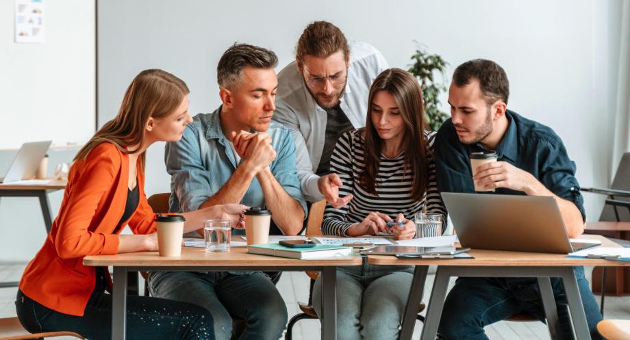 10 Ways to Promote Your Products Using a Free Website Builder